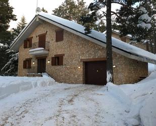 Vista exterior de Casa o xalet en venda en La Coma i la Pedra amb Calefacció, Jardí privat i Parquet