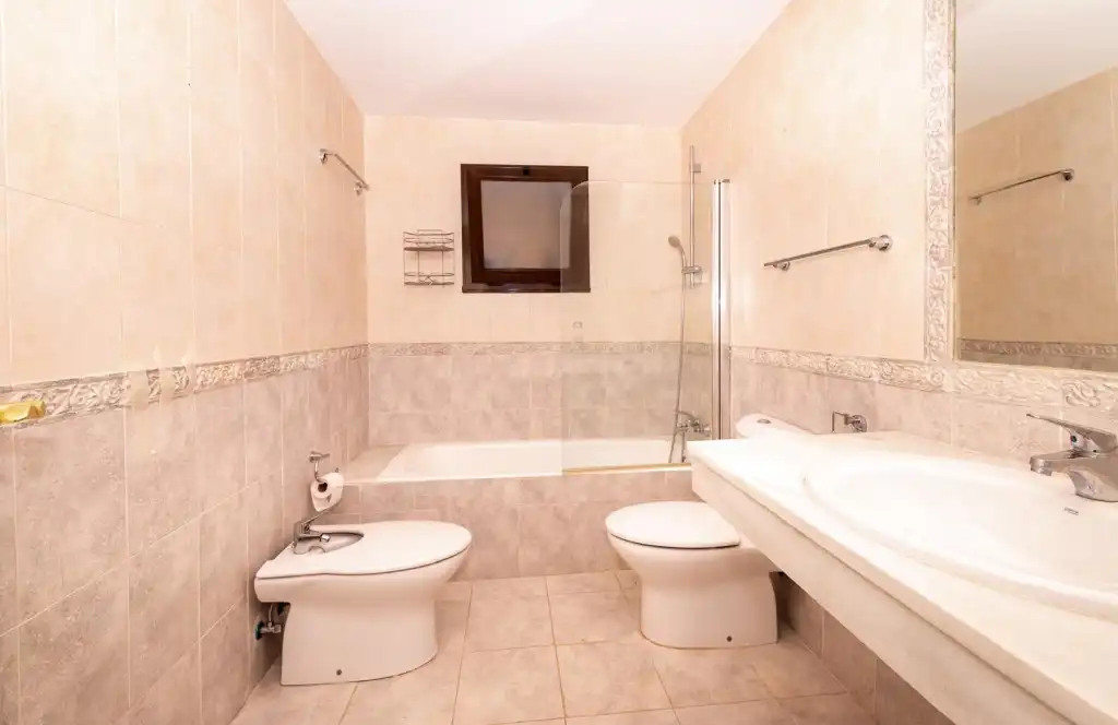Apartamento con piscina en venta en Estepona Pueblo, imagen 14
