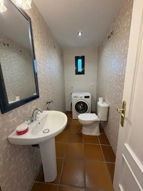 Baño de Casa adosada en venta en Algeciras con Aire acondicionado, Jardín privado y Terraza