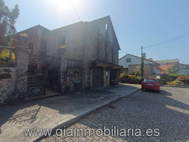 Casa-chalet en Venta en Calle Outon en Mondariz-Balneario