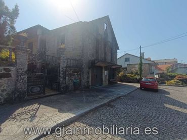 Casa con jardín en venta en Calle Outon