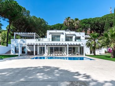 Casa con piscina in vendita a Nueva Andalucía