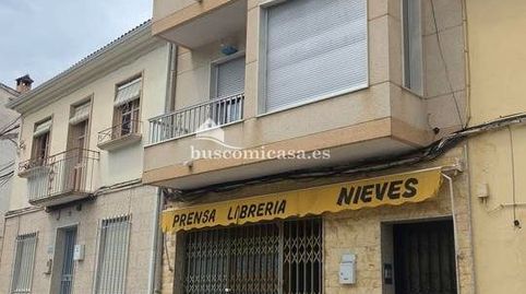 Foto 2 de Casa adosada en venta en Colmenero, 20, Castillo de Locubín, Jaén