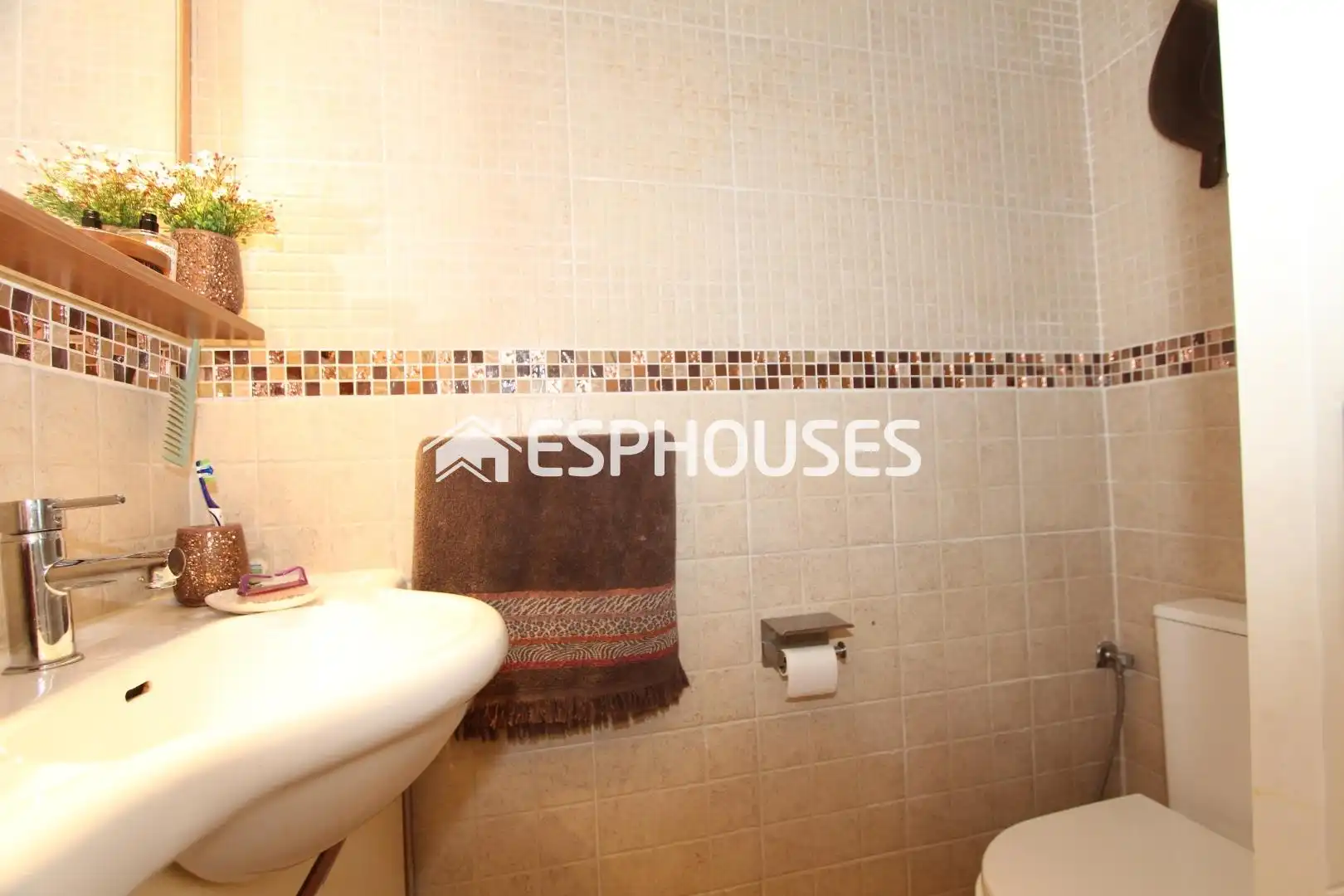 Baño de Casa o chalet en venta en Guardamar del Segura con Aire acondicionado, Terraza y Trastero