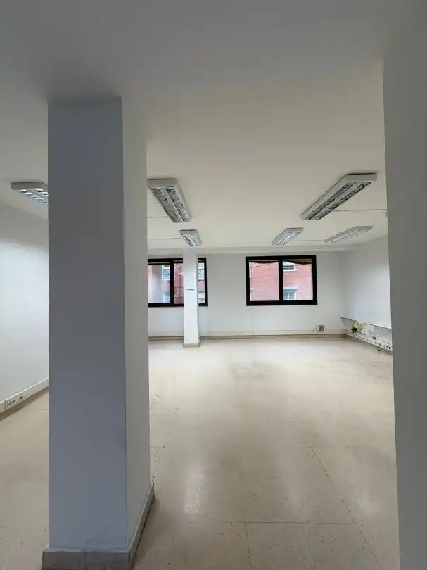 Oficina en venta en La Calzada