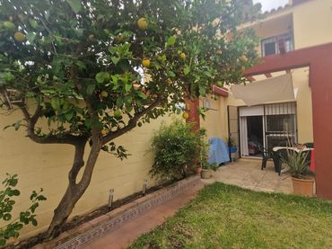 Adosado con balcón en venta en Las Canteras