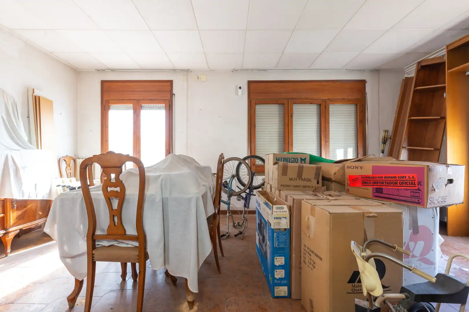 Menjador de Casa o xalet en venda en Rubí amb Terrassa i Traster