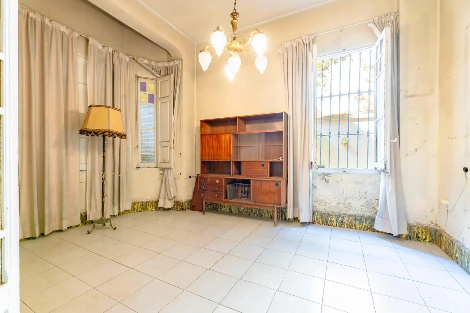 Sala d'estar de Casa o xalet en venda en Valencia amb Jardí privat i Terrassa