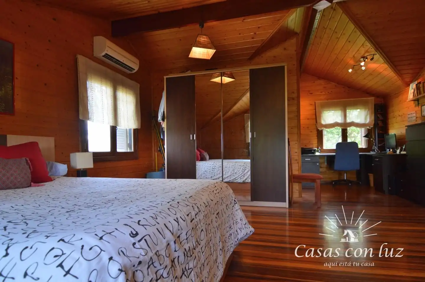 Habitación de Casa o chalet en venta en Zaragoza con Aire acondicionado, Calefacción y Jardín privado