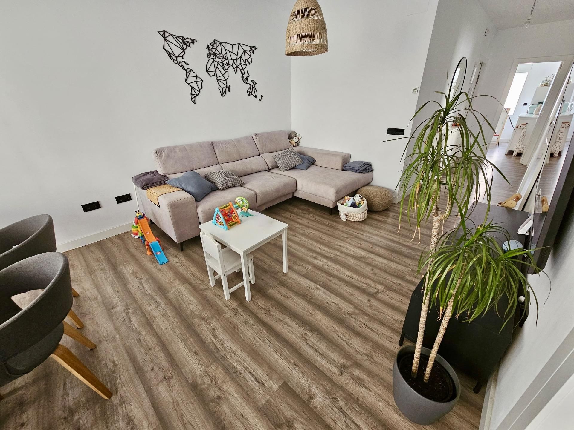 Living room of Flat for sale in Tordera  with Air Conditioner, Heating and Parquet flooring
