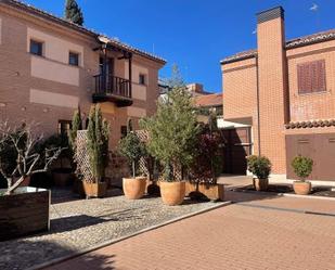 Exterior view of Duplex for sale in Alcalá de Henares  with Air Conditioner