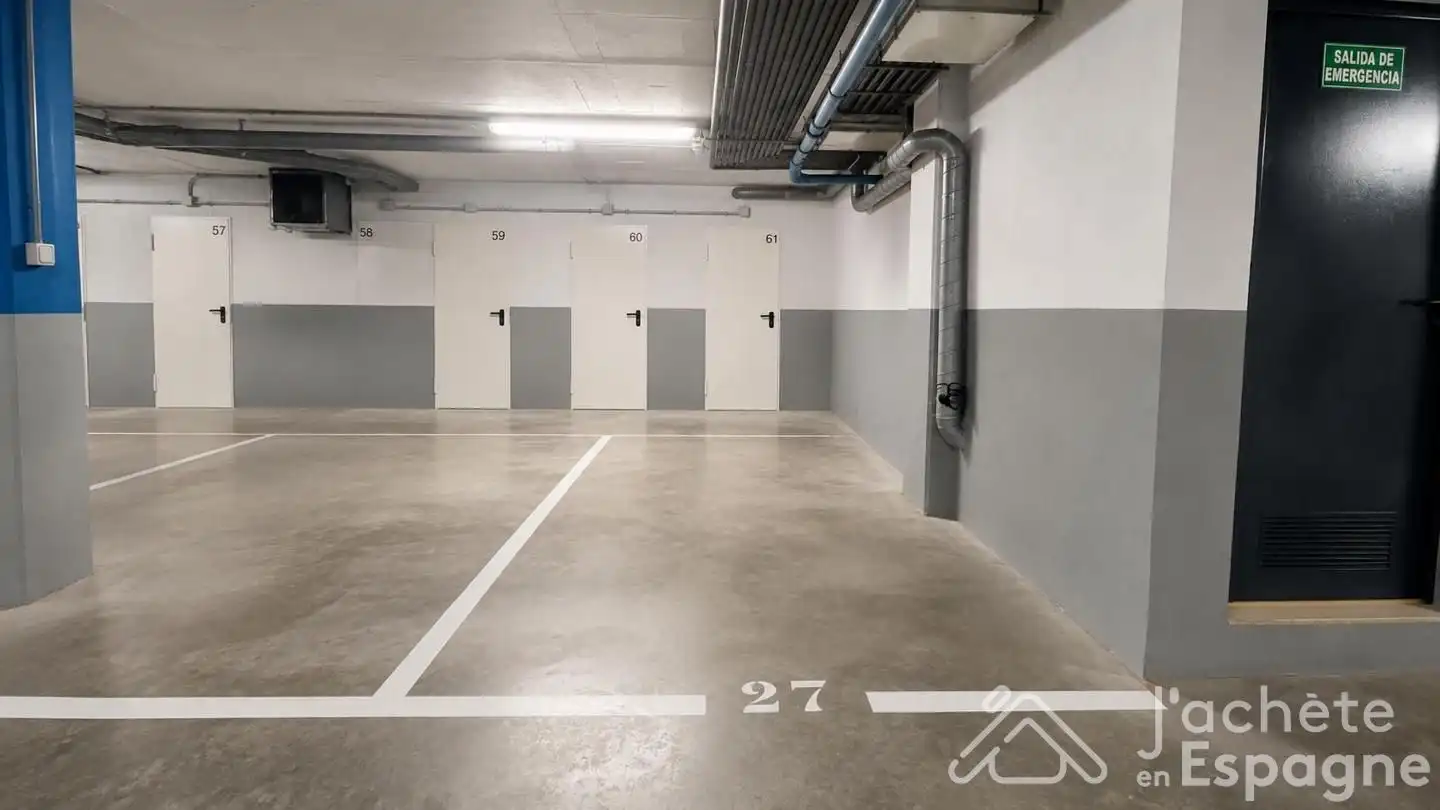 Aparcament de Dúplex en venda en Cubelles amb Aire condicionat, Terrassa i Traster