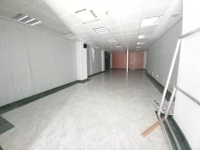 Local comercial en Alquiler en Centro