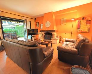 Living room of Single-family semi-detached for sale in Santa Cristina d'Aro  with Air Conditioner, Terrace and Balcony