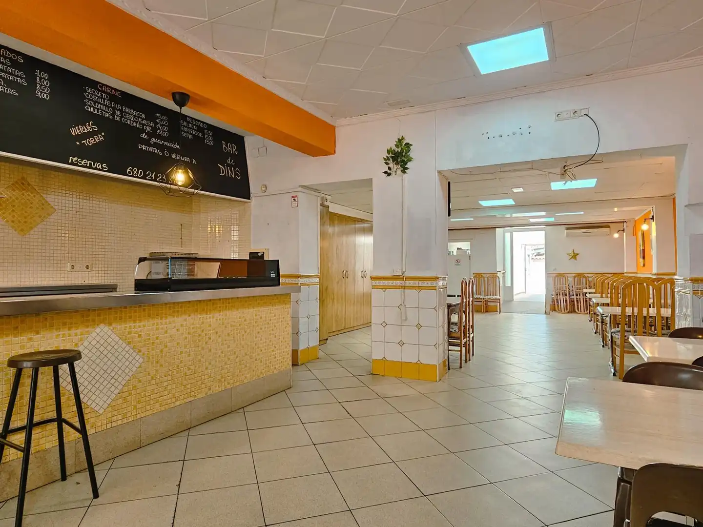Local en venta en Ròtova con Aire acondicionado y Amueblado