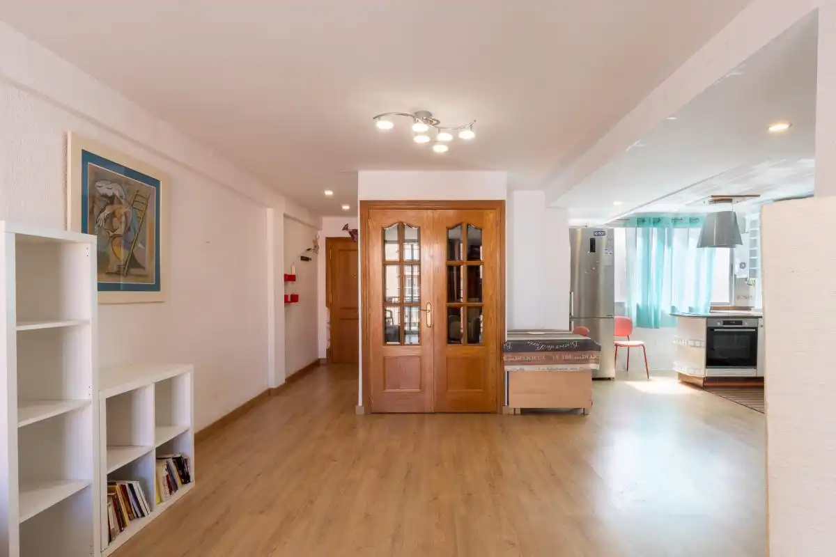 Flat for sale in Valencia  with Air Conditioner, Heating and Terrace