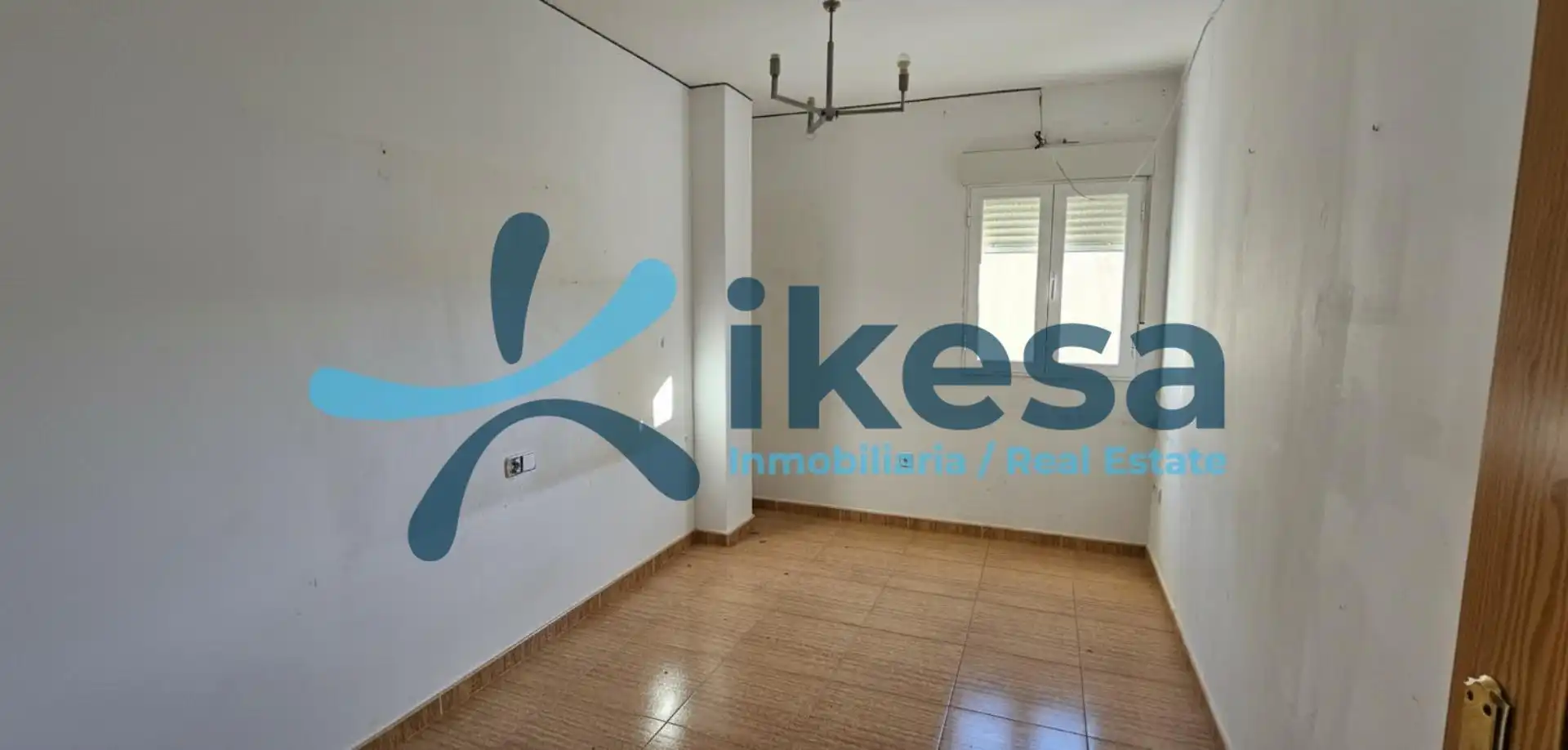 Casa adosada en venda en Loja amb Jardí privat