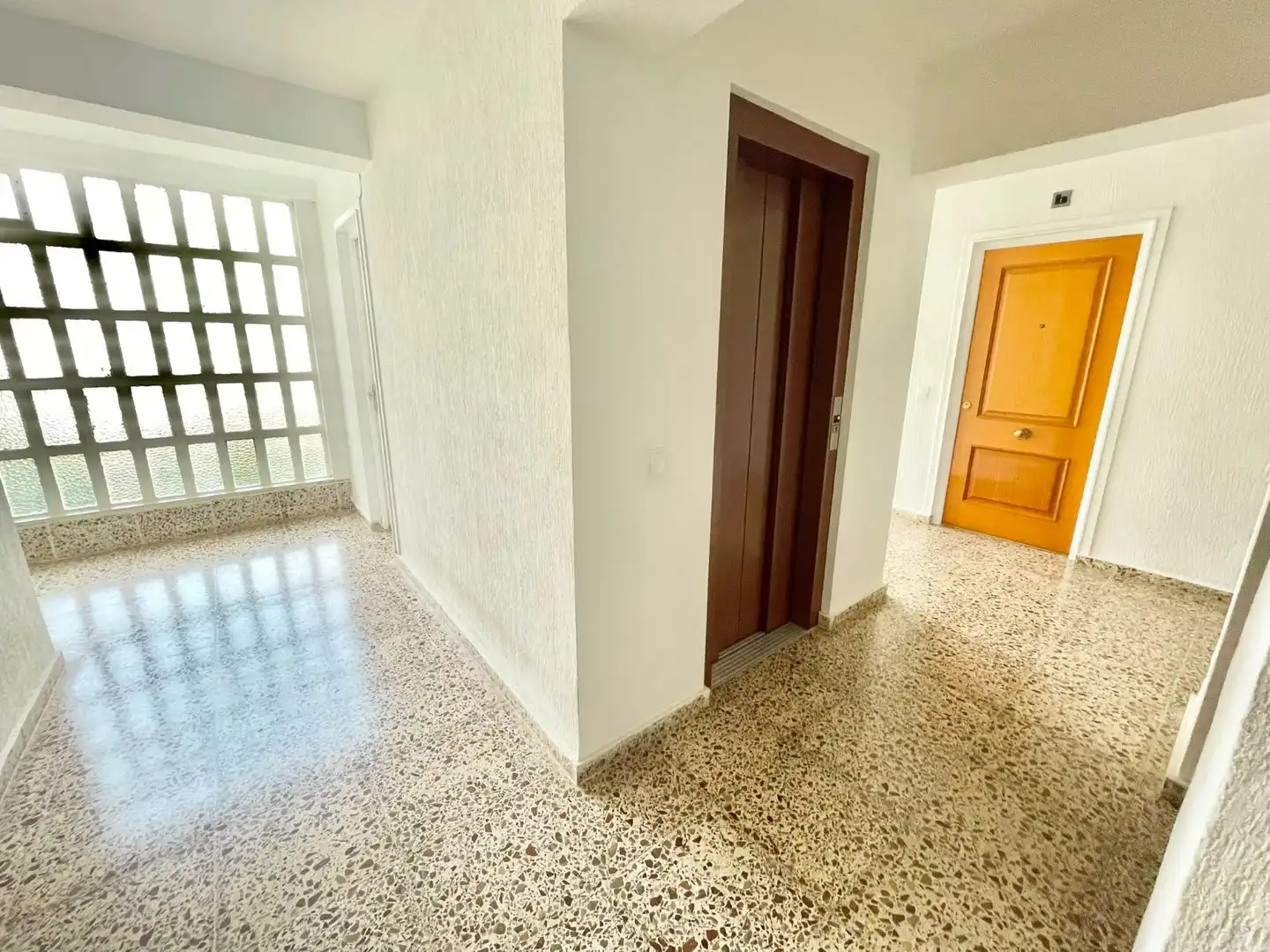 Estudio de alquiler en Orihuela con Aire acondicionado, Amueblado y Lavadora