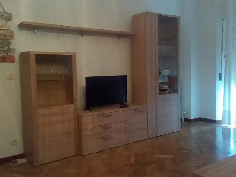 Wohnzimmer von Wohnung zur Miete in  Pamplona / Iruña mit Klimaanlage und Balkon