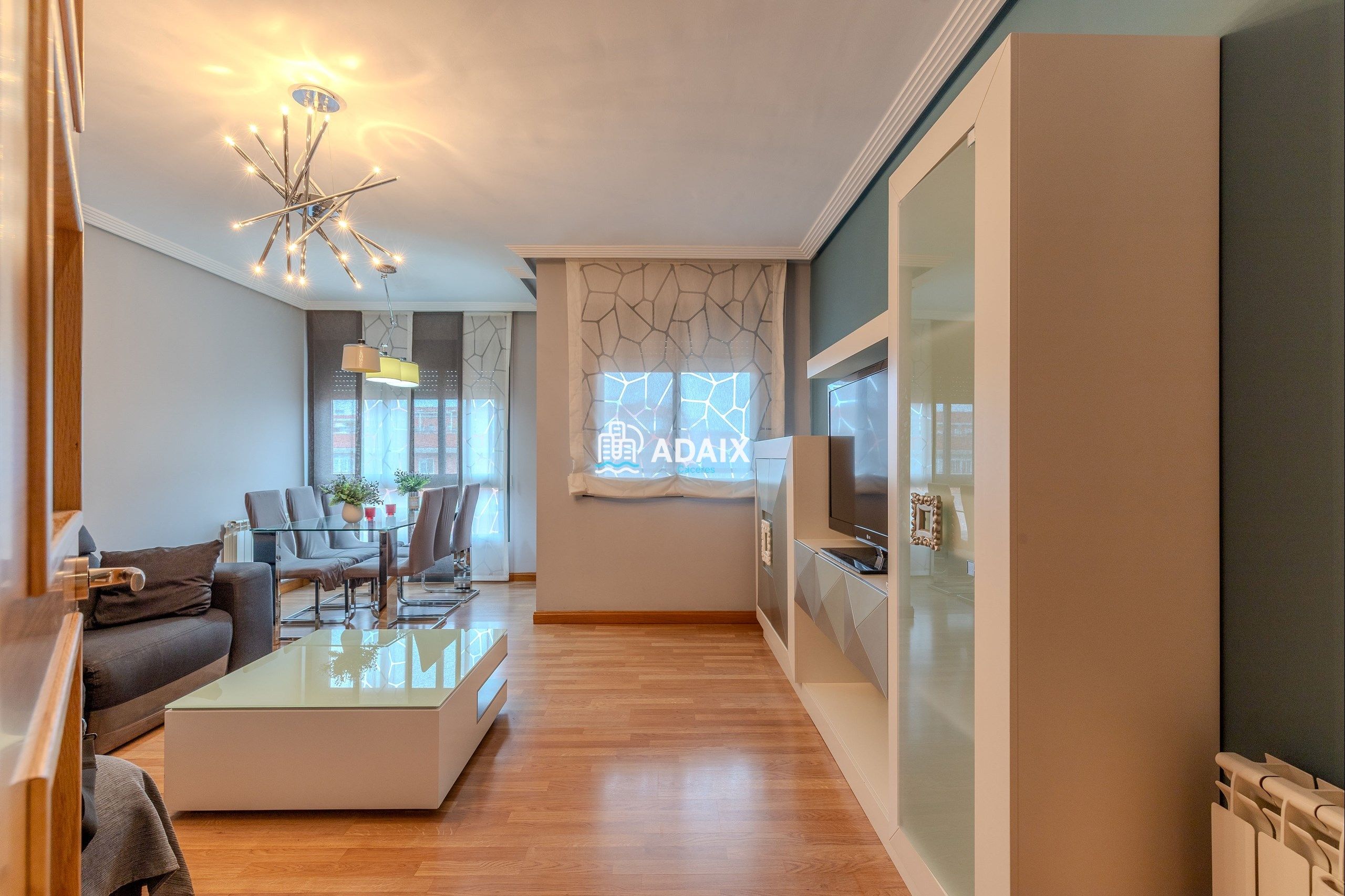 Living room of Flat for sale in Cáceres Capital  with Air Conditioner, Heating and Terrace