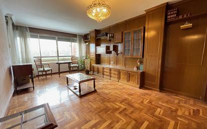 Living room of Flat to rent in Leganés  with Air Conditioner, Parquet flooring and Terrace