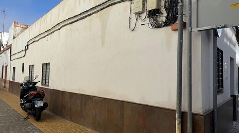 Foto 2 de Casa adosada en venta en Calle Tarancón, 9, Centro - Doña Mercedes, Dos Hermanas