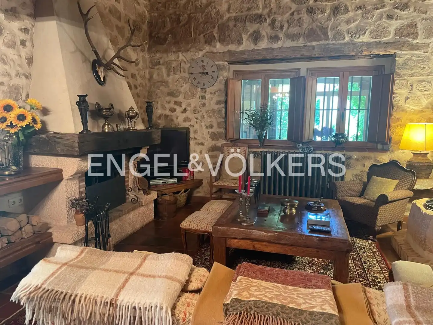 Sala de estar de Casa o chalet en venta en Condado de Castilnovo con Aire acondicionado, Calefacción y Jardín privado