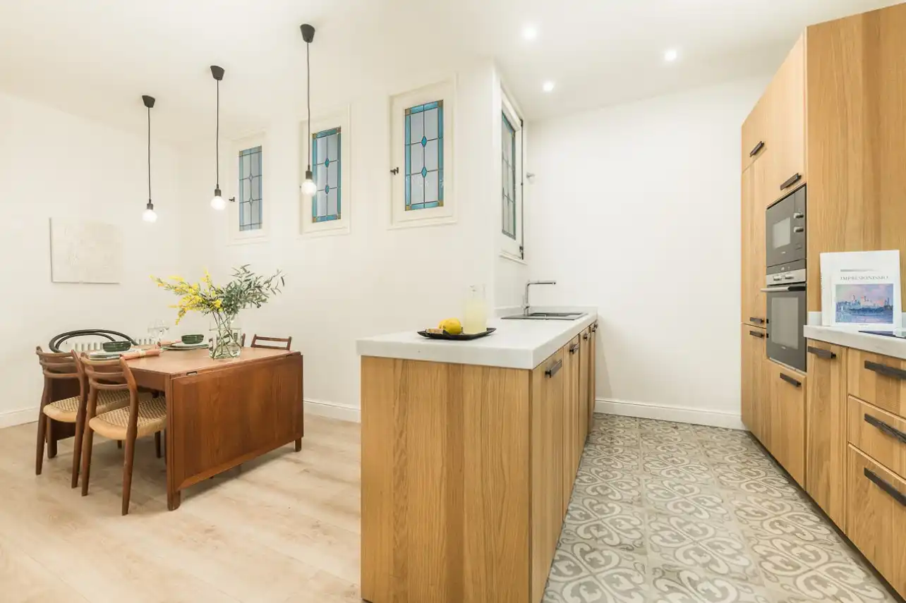 Cocina de Apartamento de alquiler en Barcelona con Aire acondicionado, Calefacción y Amueblado