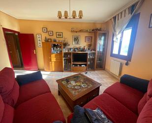 Sala d'estar de Apartament en venda en  Logroño amb Calefacció, Forn i Rentadora