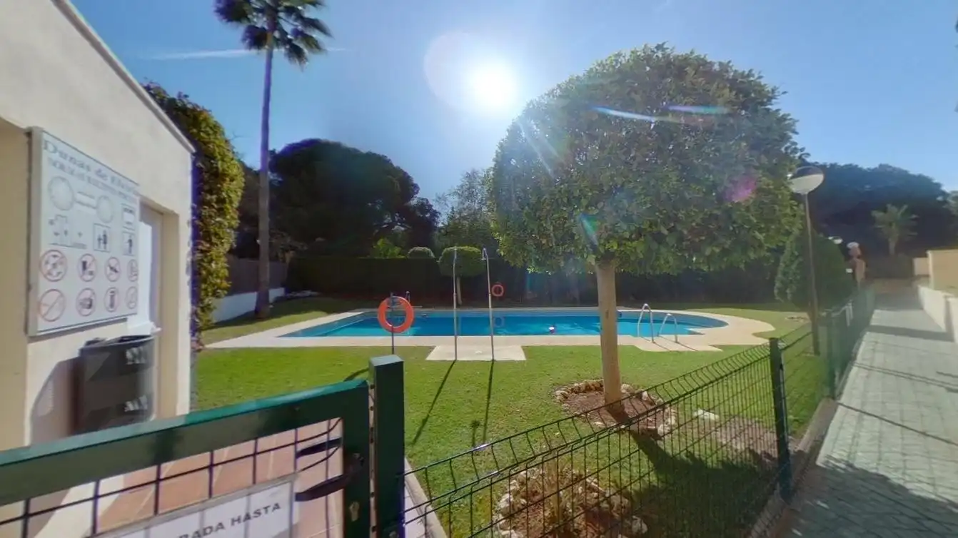 Piscina de Dúplex en venta en Marbella