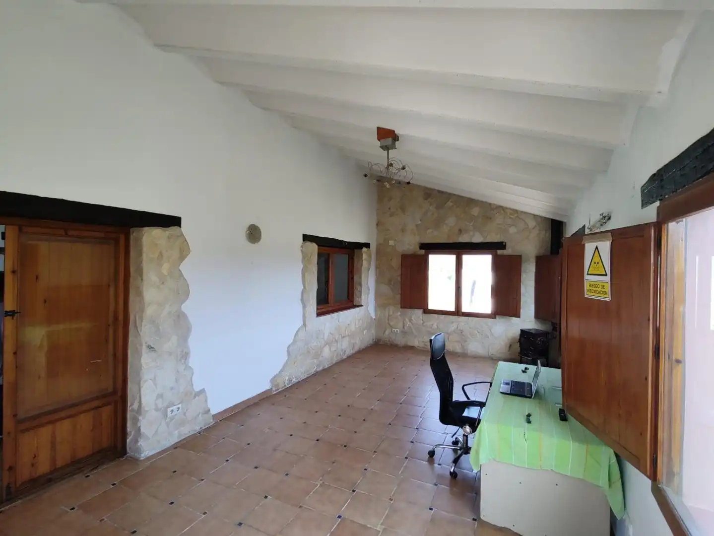 Wohnzimmer von Country house zum Verkauf in La Pobla del Duc