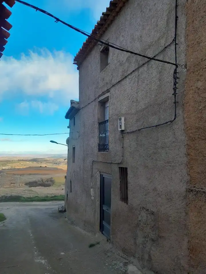 Vista exterior de Casa o chalet en venta en Cabolafuente con Balcón