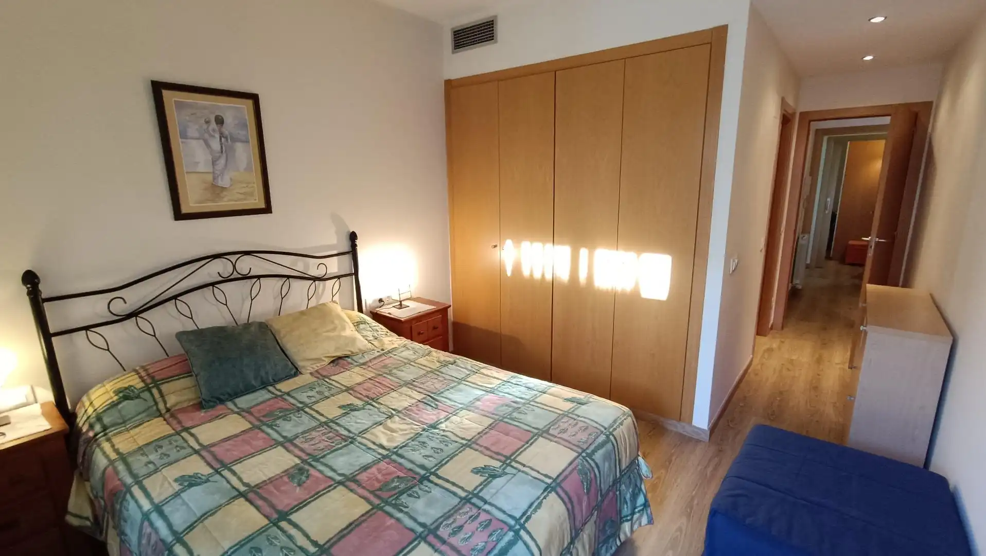 Schlafzimmer von Erdgeschoss zur Miete in Palamós mit Heizung, Terrasse und Balkon