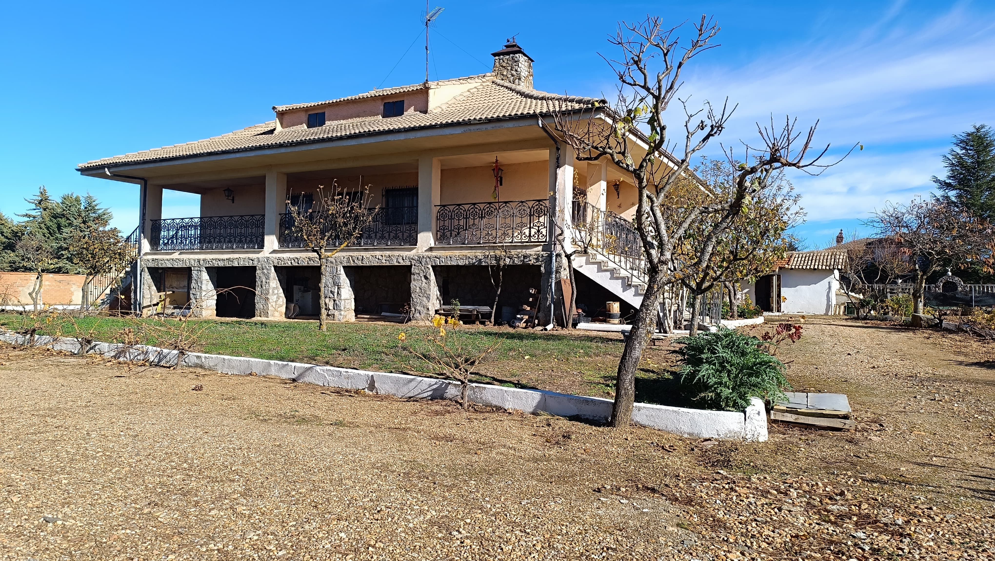 House or chalet for sale in Calle Calzada Romana, Castellanos de Villiquera