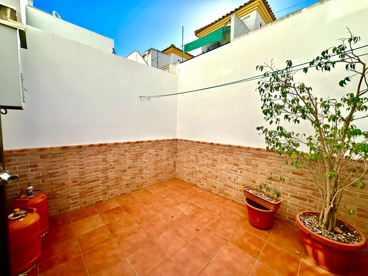 Terraced house with terrace for sale in Calle Isla Canela, imagen 8