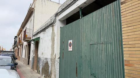 Foto 3 de Residencial en venta en Calle Amancio Renes, 85, Centro - Doña Mercedes, Sevilla