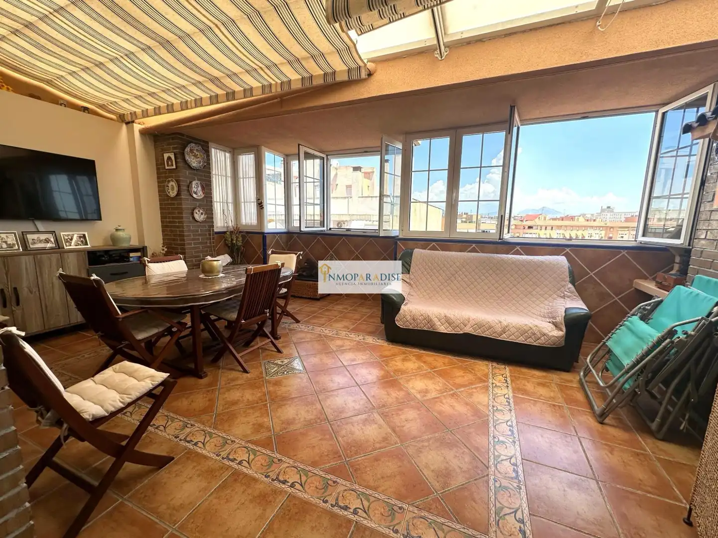 Ático en venta en Calle de Roselló, Altozano - Conde Lumiares