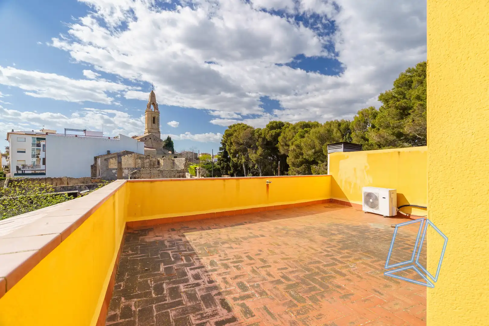 Terraza de Piso en venta en Creixell con Calefacción, Terraza y Piscina