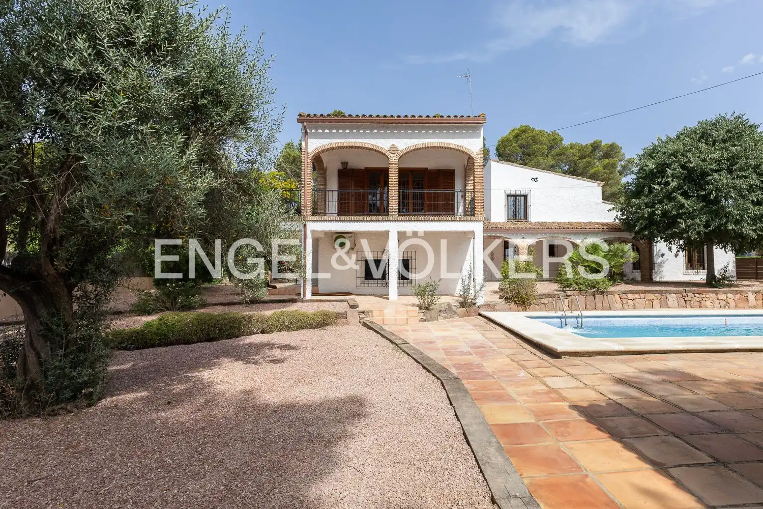 Vista exterior de Casa o chalet de alquiler en Paterna con Aire acondicionado, Calefacción y Jardín privado