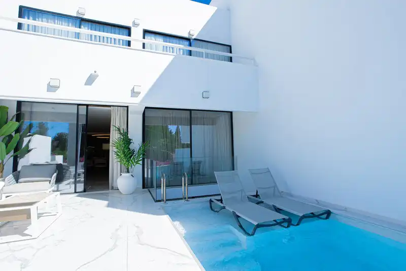 Swimming pool of Detached homes for rent in Marbella  with Air Conditioner, Terrace and Storage room