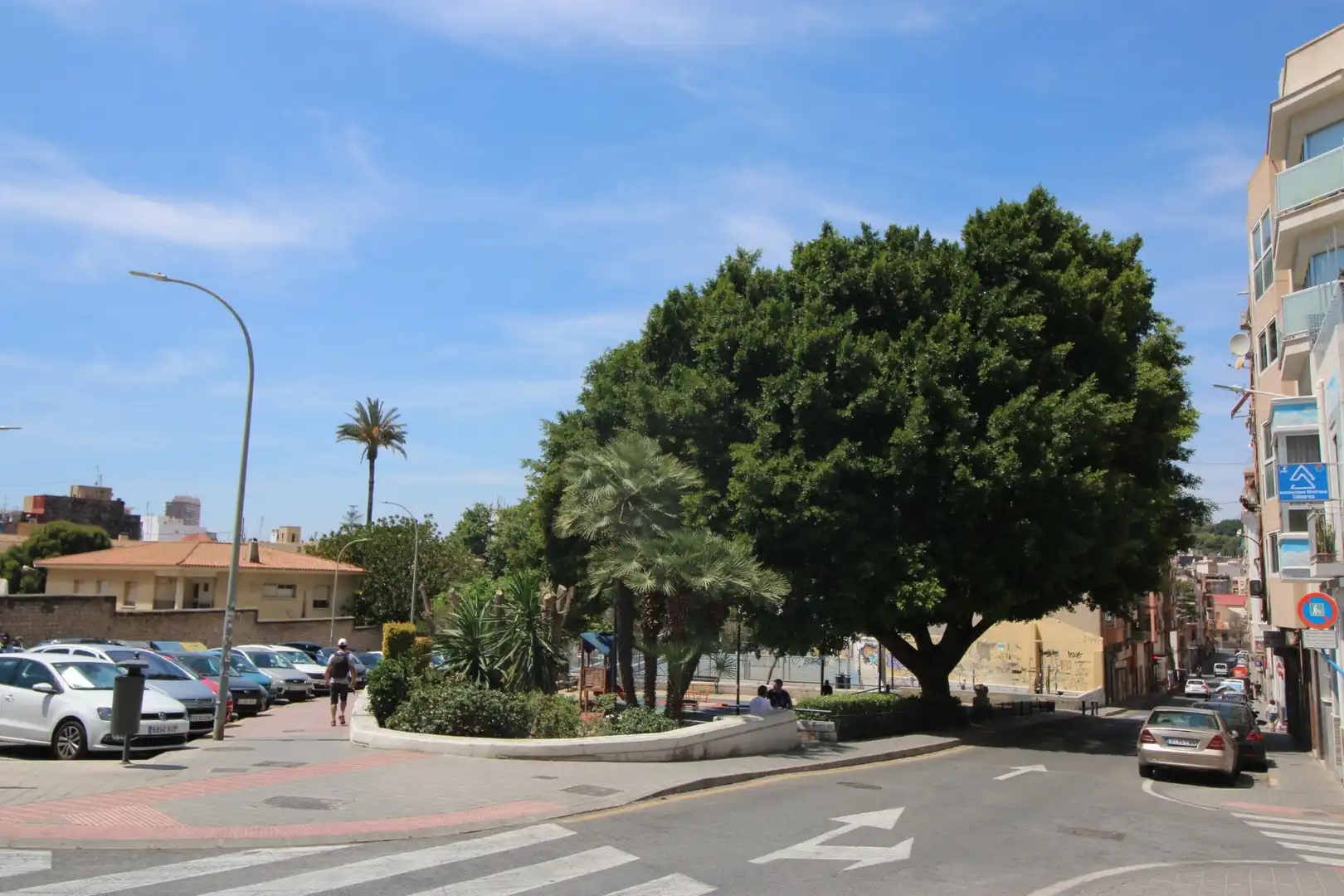 Vista exterior de Edifici en venda en Alicante / Alacant