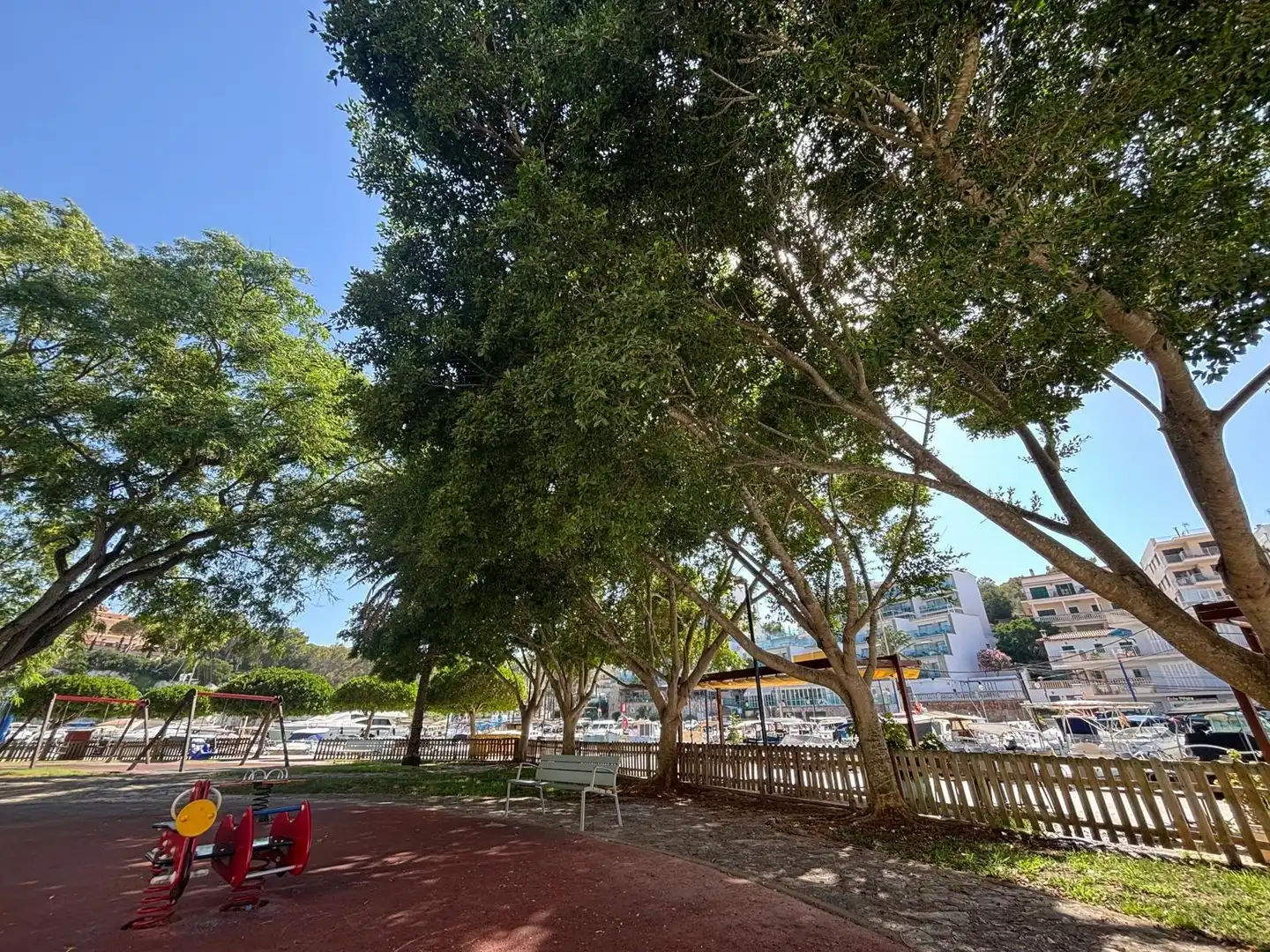 Vista exterior de Apartament en venda en Manacor amb Aire condicionat, Moblat i Balcó