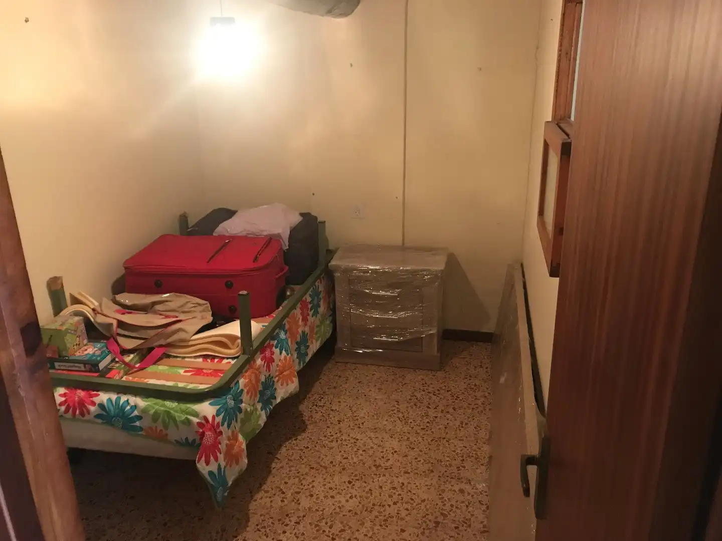 Habitación de Finca rústica en venta en Laluenga con Terraza, Amueblado y Balcón