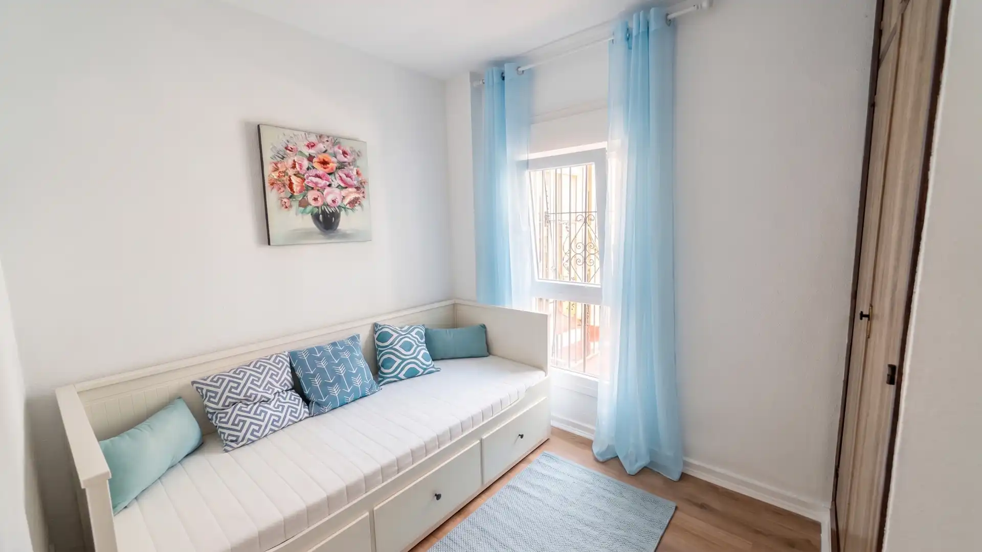 Bedroom of Attic for sale in Marbella  with Air Conditioner, Terrace and Swimming Pool