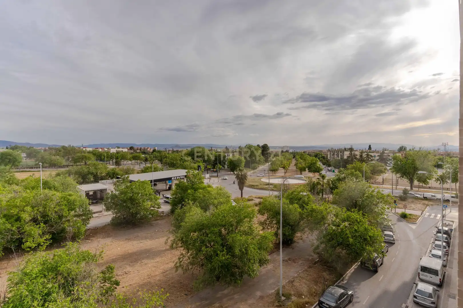 Vista exterior de Piso en venta en Granada con Jardín privado, Trastero y Piscina comunitaria