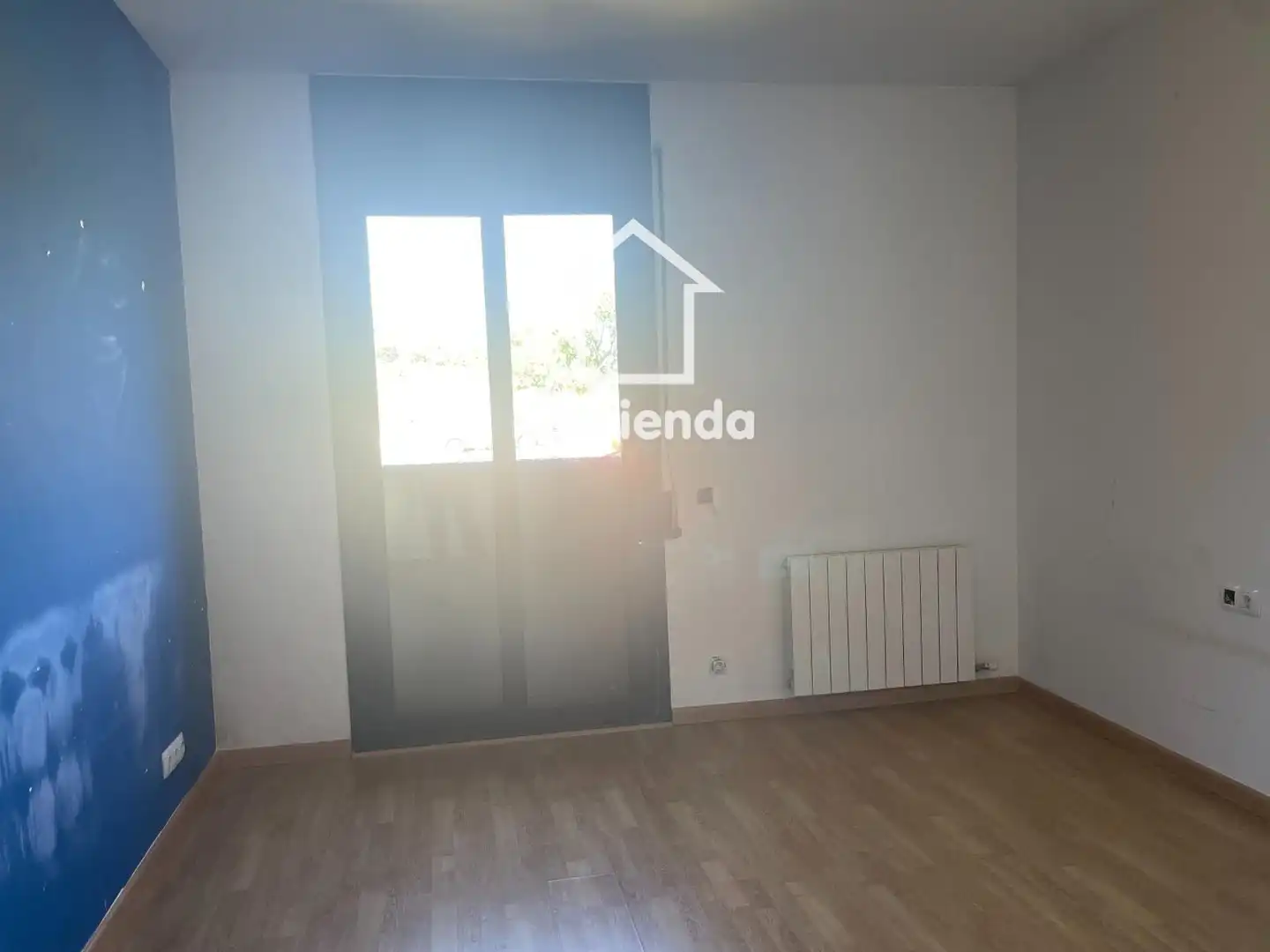 Habitación de Casa adosada en venta en Montmeló con Calefacción