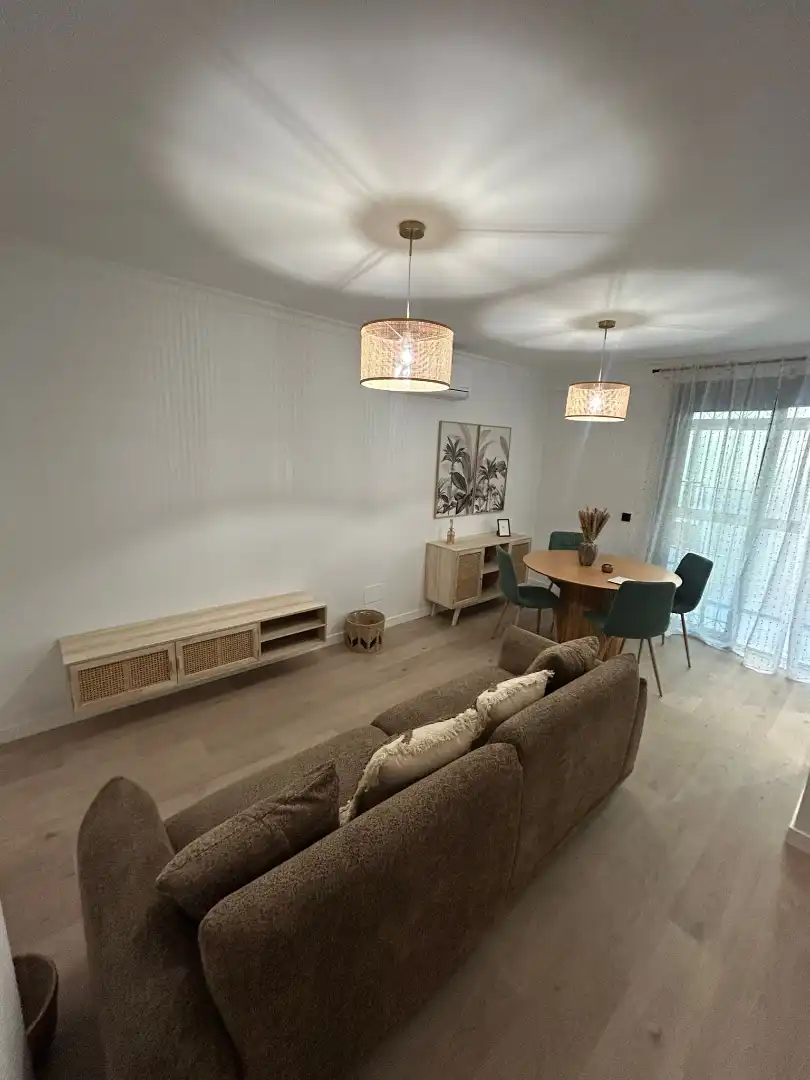Sala de estar de Piso de alquiler en Fuengirola con Aire acondicionado, Terraza y Amueblado