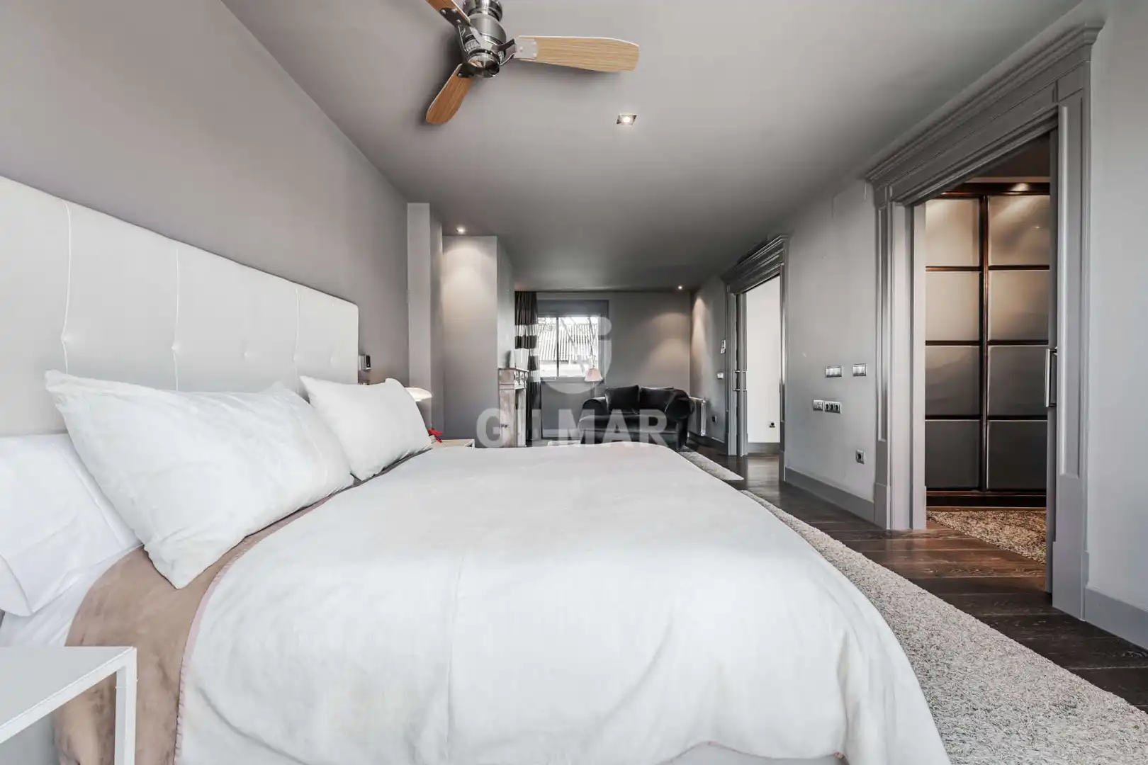 Habitación de Casa o chalet en venta en Bormujos con Calefacción, Jardín privado y Piscina