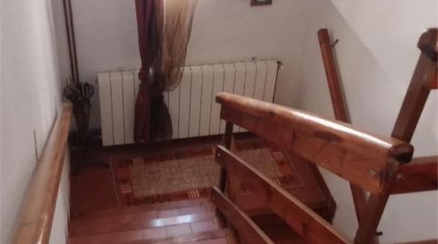 Foto 4 de Casa adosada en venda a Calle Zapaterías, 1, Landete, Cuenca