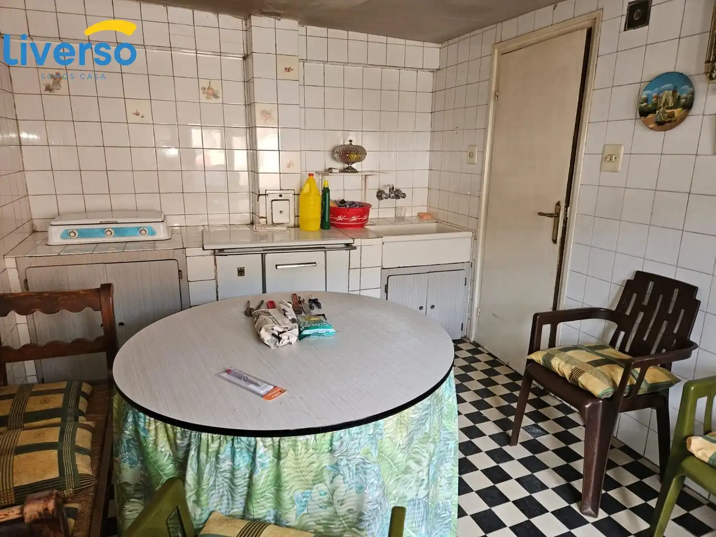 Cuina de Casa o xalet en venda en Pradoluengo amb Terrassa, Moblat i Balcó